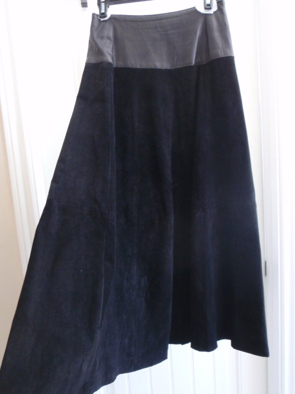 90s Danier Full Length Black Suede and Leather Skirt 100 Inch Swing Sz 10 - Picture 3 of 10